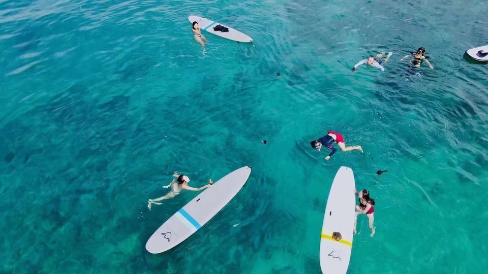 惠州市惠东县万科一期大门口沙滩电话:双月湾小星山潜水·浮潜俱乐部