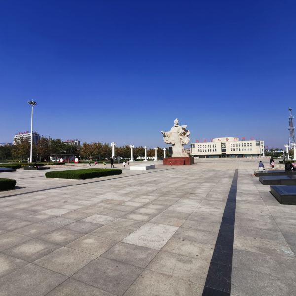 东方朔公园图片