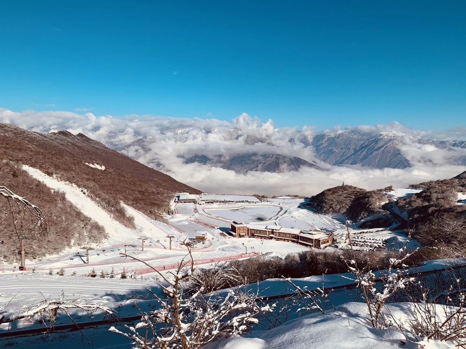 九頂山滑雪場