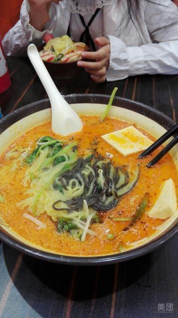 张亮麻辣烫万和连锁店