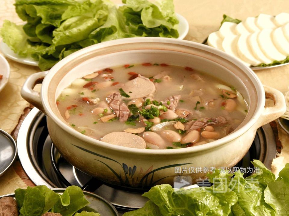 众养福花胶鸡子牛鞭煲