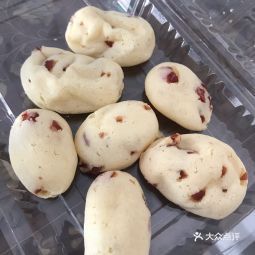 介绍:地址(在哪里):汴梁八景中式糕点位于开封市龙亭区金明东街格林