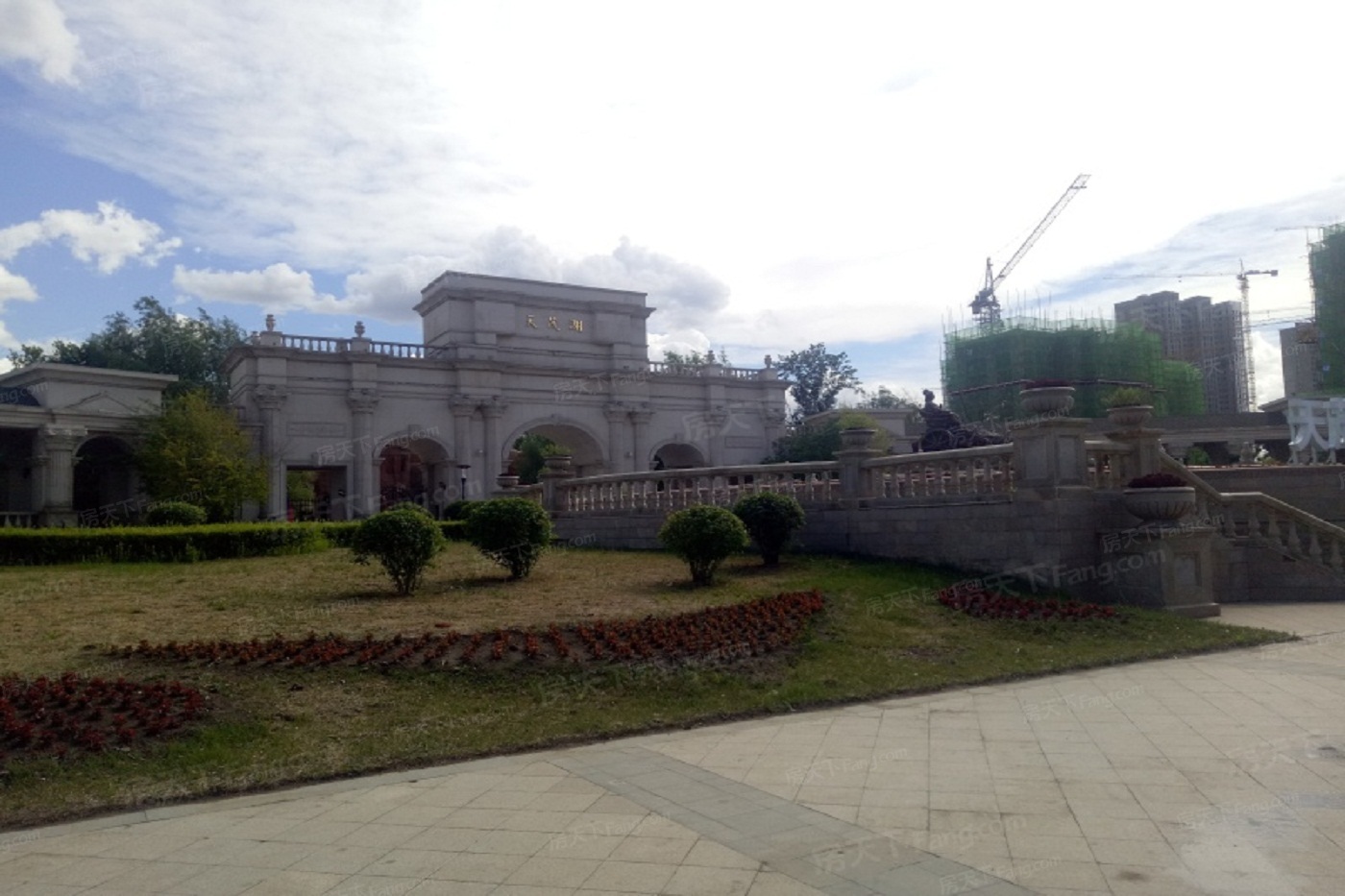 地址(在哪里):天茂凡尔赛庄园位于长春市朝阳区超越街道超强街天茂湖t