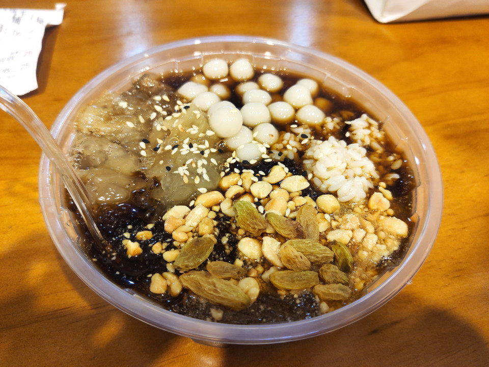 传统三鲜冰粉图片