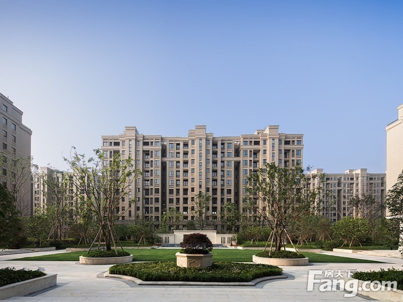 地址(在哪里):银亿上府位于宁波市慈溪市周巷镇兴业北路442号(原恒康