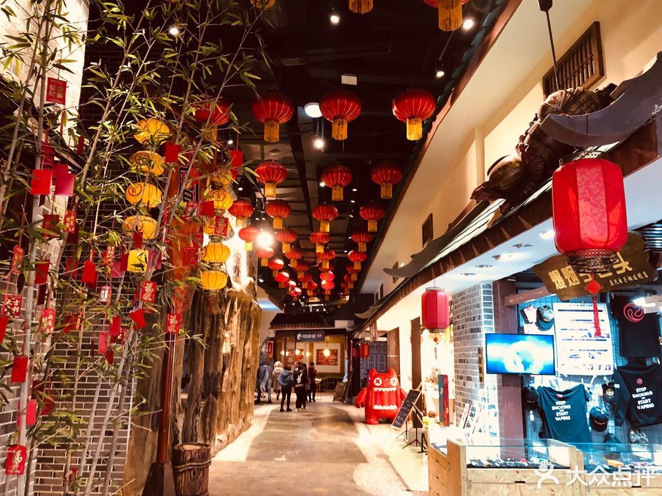 东南亚风情美食街