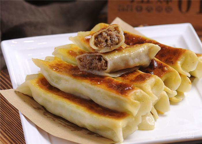 牛肉圆葱锅贴图片