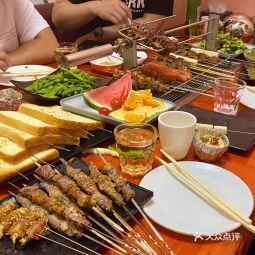 鑫晟烧烤秘制烤牛肉音乐烤吧