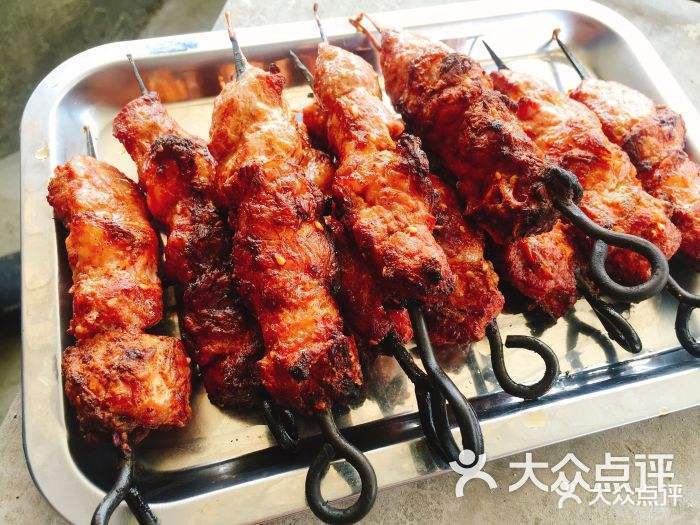 新疆牧羊人馕坑肉拉萨总店