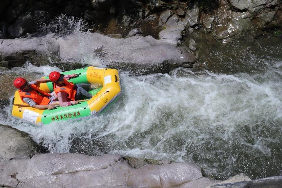 安吉石马湾漂流