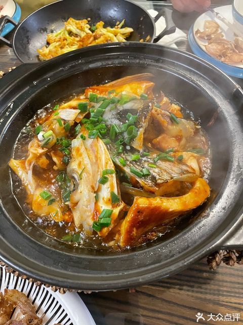 砂锅焗鱼头图片