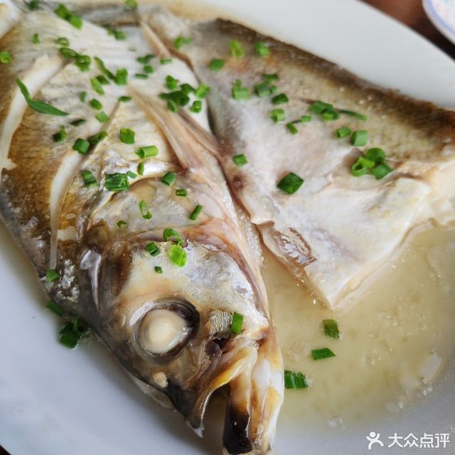 清蒸白水鱼图片