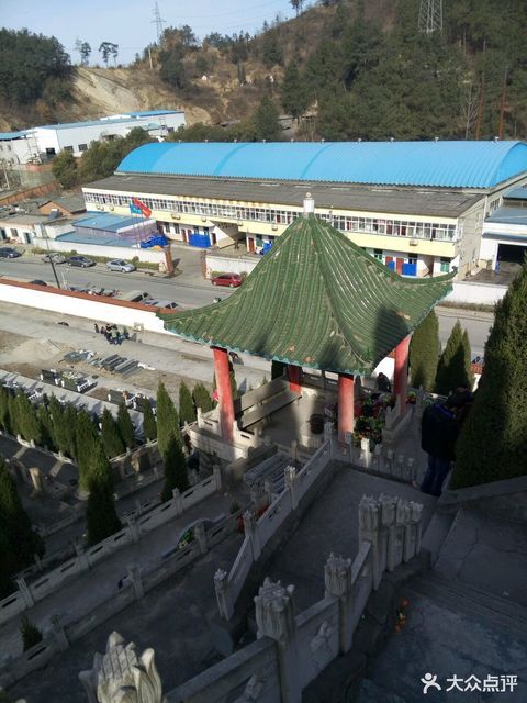 十堰市茅箭(公墓)陵园图片