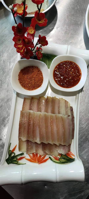 标签:中餐餐饮特色/地方风味餐厅介绍:地址(在哪里):波密传统音乐藏餐