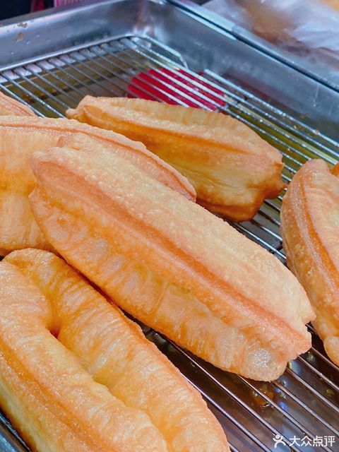 牛奶鸡蛋小油条图片