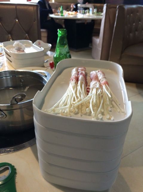 t01e4a38e1b28143f64.jpg