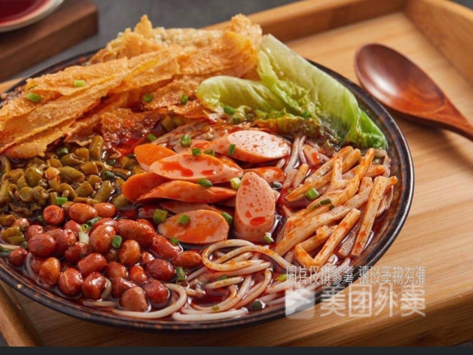 火腿肠螺蛳粉图片