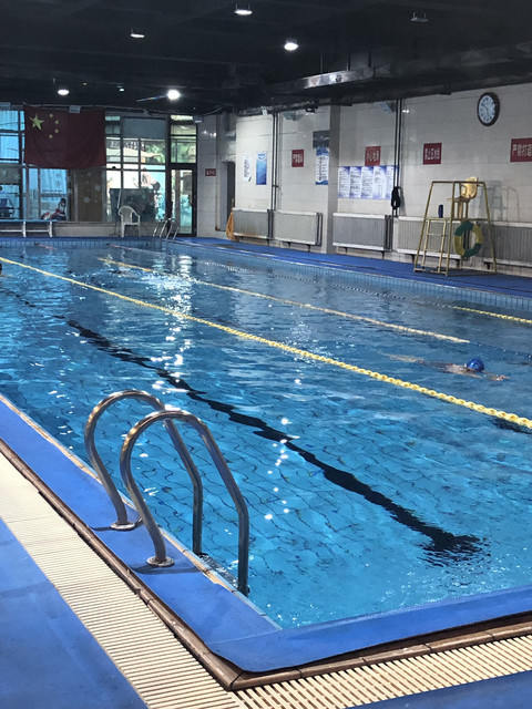 穆莹游泳俱乐部图片