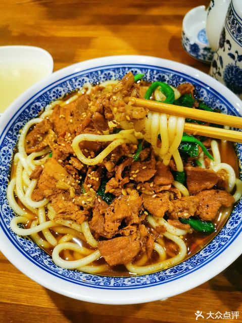 推荐菜:介绍:地址(在哪里):贾晋阳饸饹馆位于晋城市城区凤台西街白云