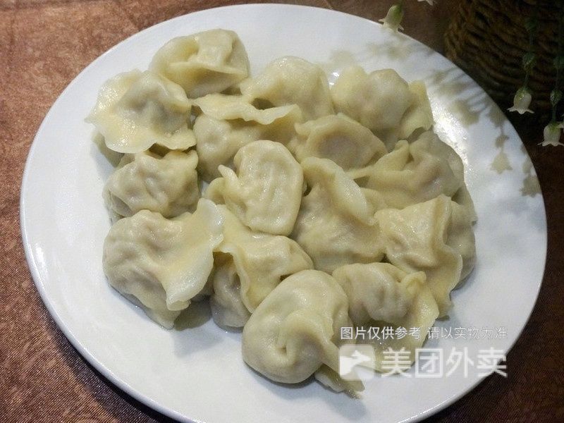推荐菜:介绍:地址(在哪里):双龙饺子王位于牡丹江市宁安市东京城镇