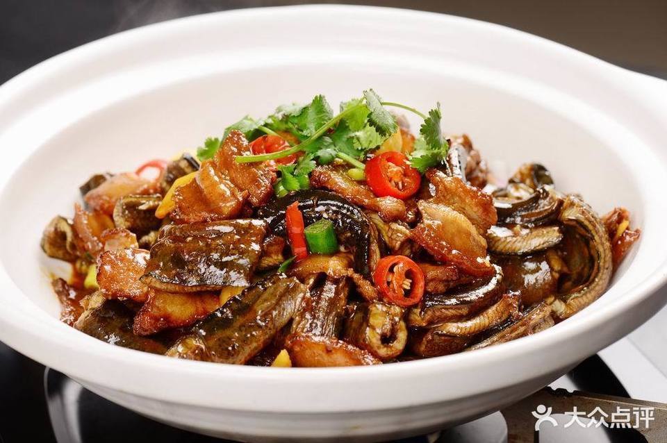 姜辣凤爪推荐菜:介绍:地址(在哪里):望江楼临湖渔港(江大园店)位于