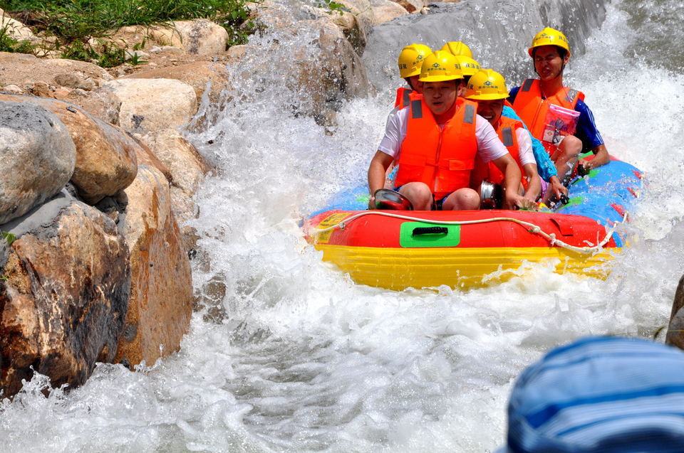 莲花山双溪漂流图片
