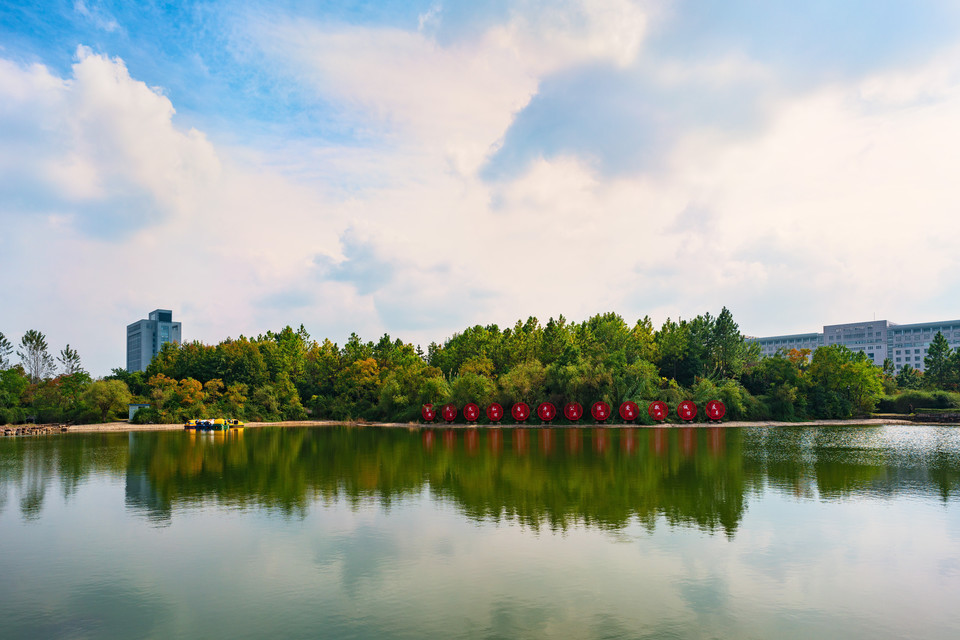 怎么去,怎么走,在哪,在哪里,在哪儿):泰州市海陵区人民西路泰山公园