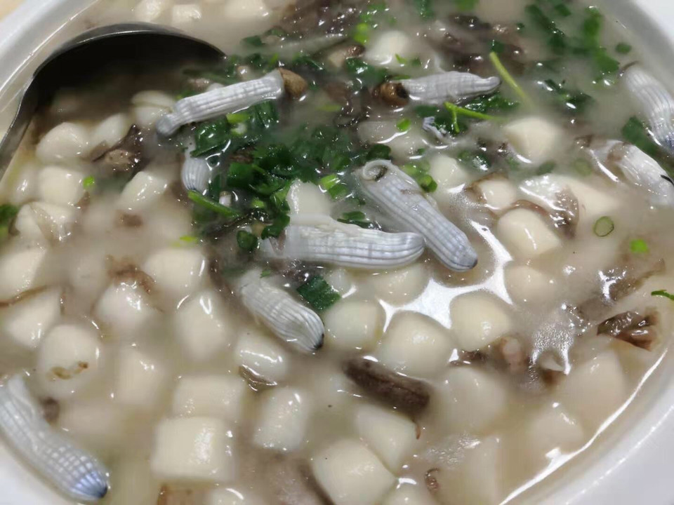 泥虫紫菜瘦肉汤圆图片