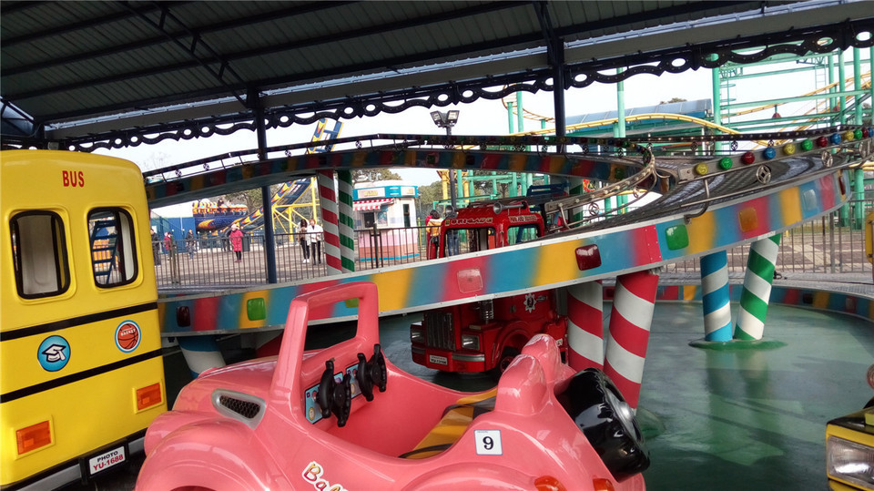 儿童爬山车图片