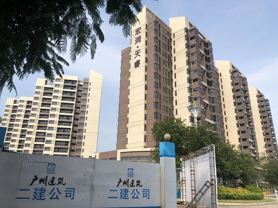 走,在哪,在哪里,在哪儿:广州市白云区大源街道华泰大厦宏润云仓电话