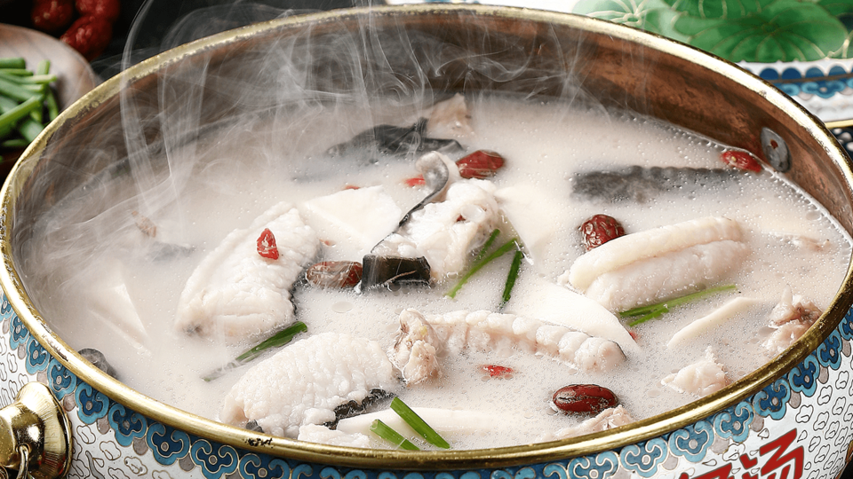 养生豆浆鱼钩鱼炖汤图片