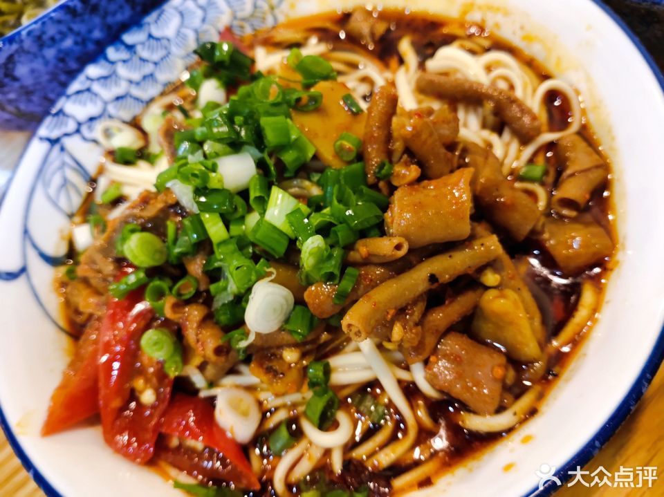 泡椒鸡杂面图片