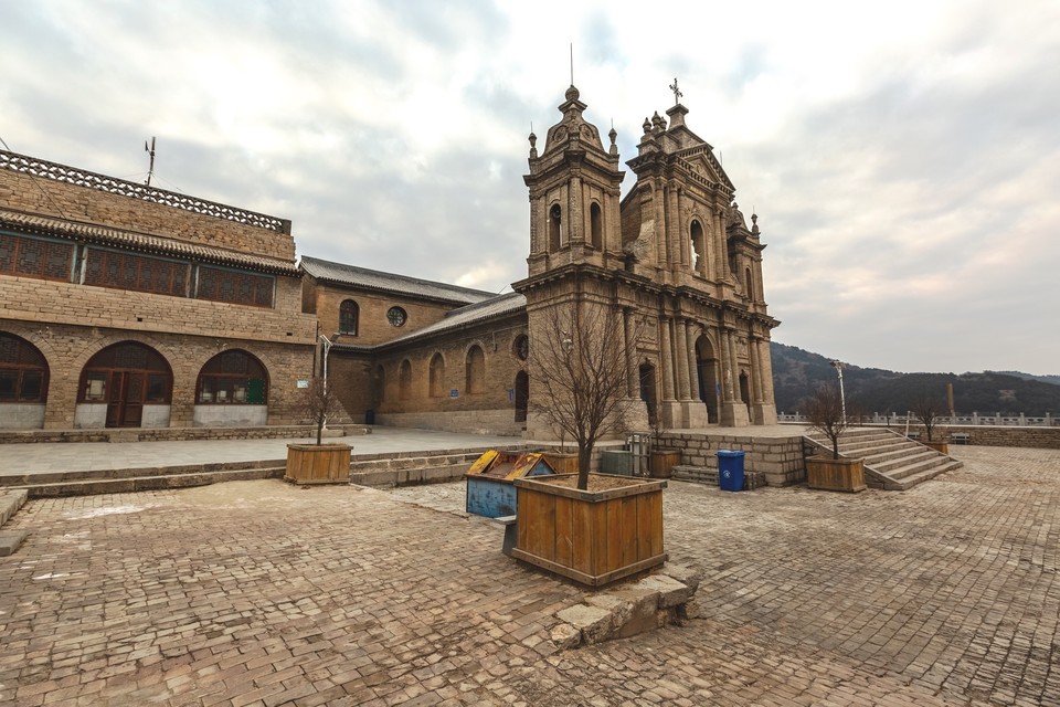 板寺山圣母堂圣地图片