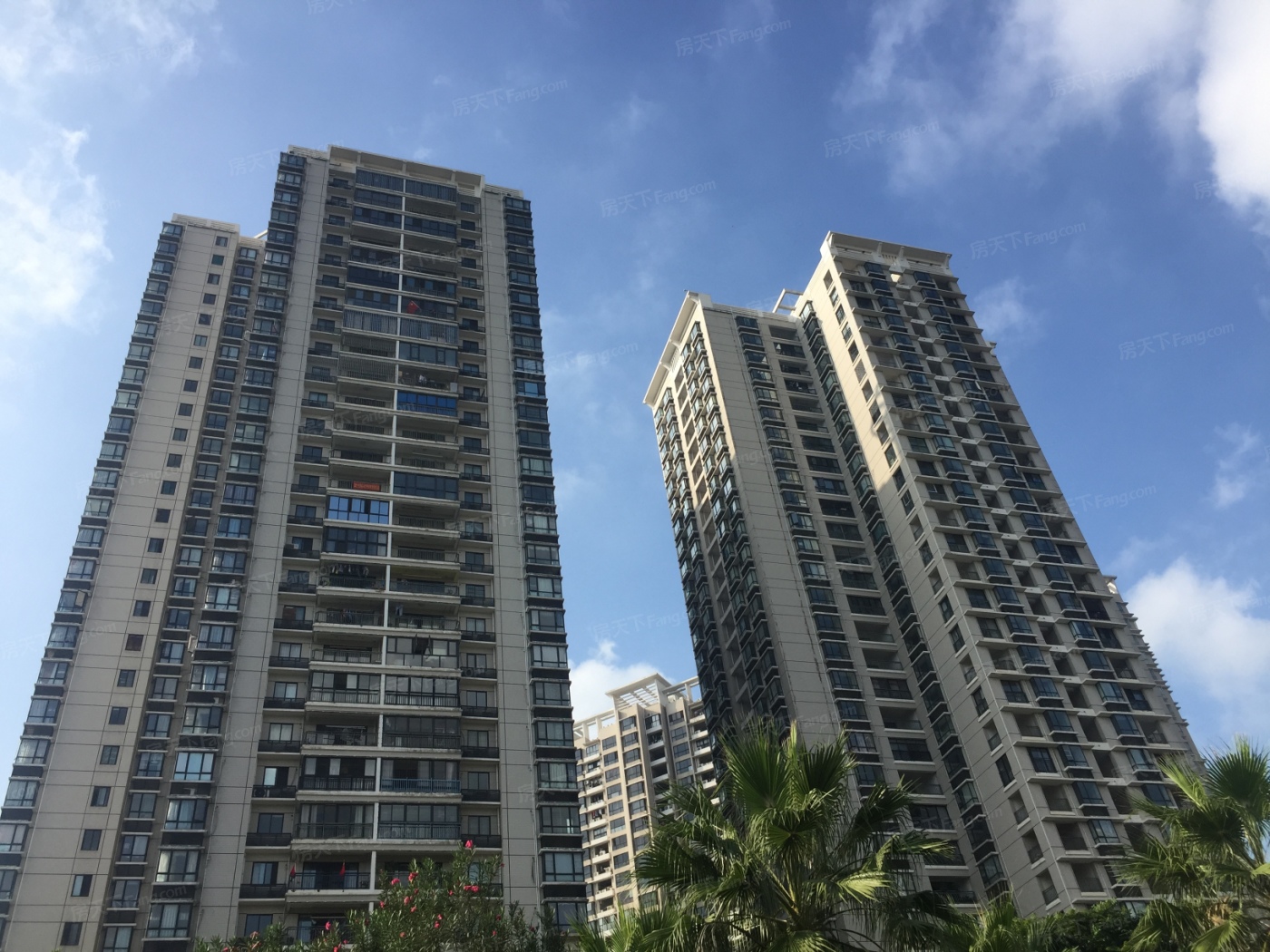 怎么走,在哪,在哪里,在哪儿):海口市秀英区海秀街道电话:洛杉矶城b幢