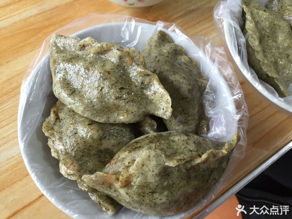 推荐菜:介绍:地址(在哪里):沿山金品味包糍位于南平市邵武市八一路97