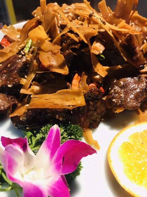 锅饼炒牛肉图片