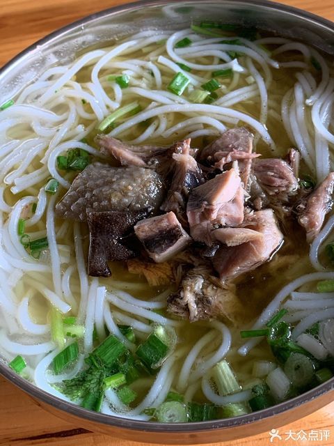 云县乌鸡米线研和店