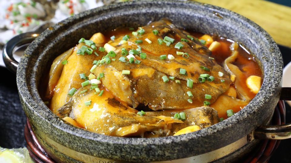 石锅碟鱼头图片