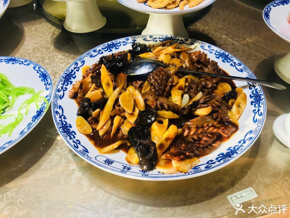 介绍:地址(在哪里):翰林食府(博山1店)位于淄博市博山区秋谷路28号