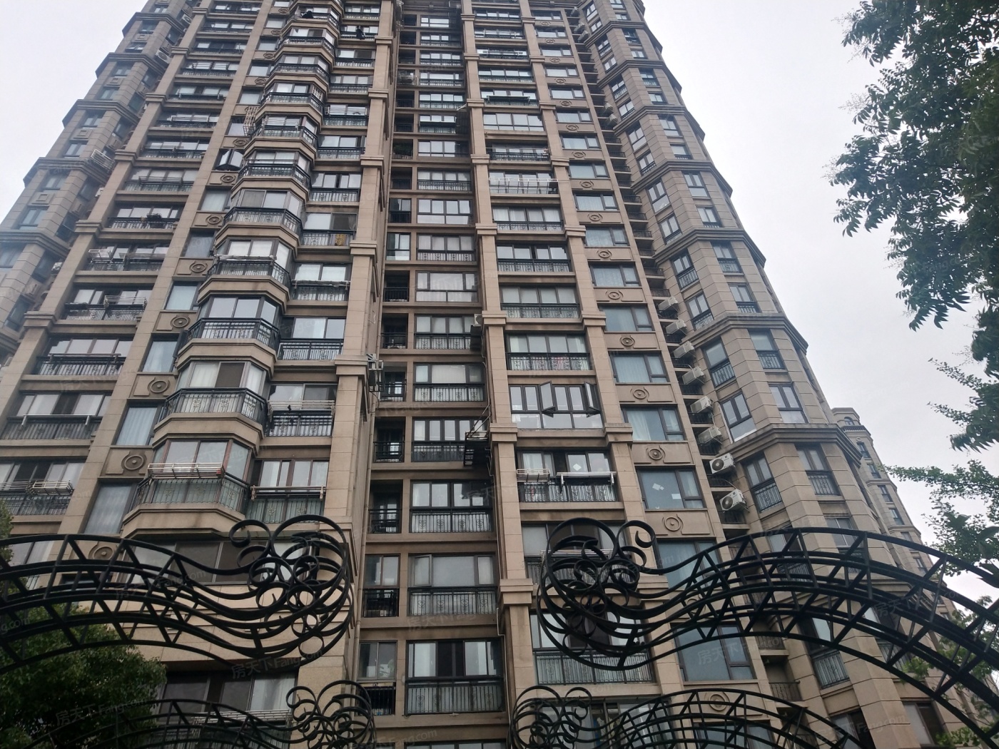 香缇公馆地址(位置,怎么去,怎么走,在哪,在哪里,在哪儿):上海市宝山区