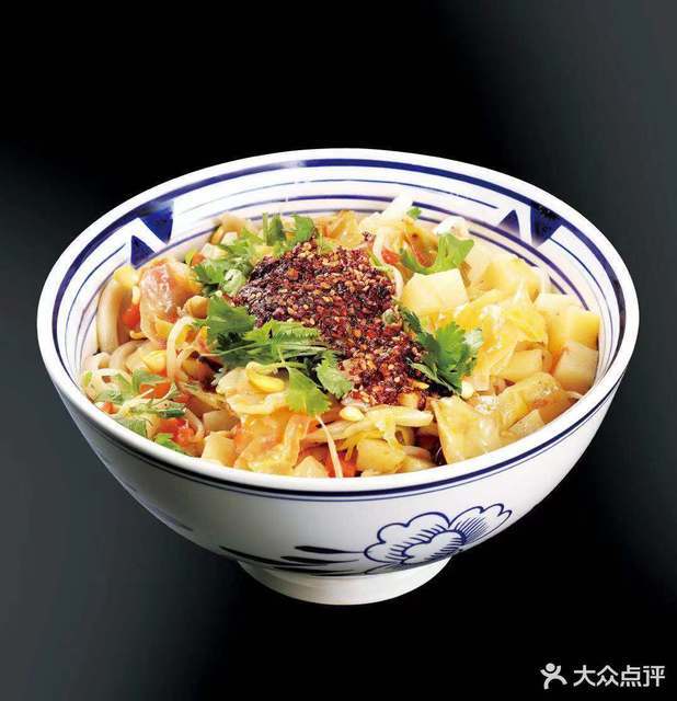 王菊烩菜面大碗图片