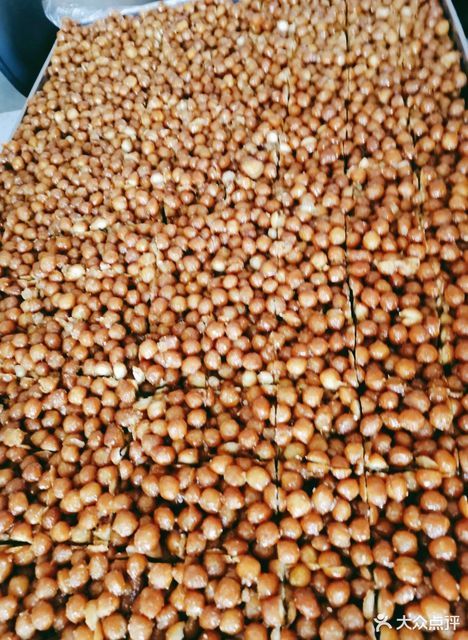 推荐菜:介绍:地址(在哪里):何记三刀位于开封市鼓楼区大南门里皮鞋厂