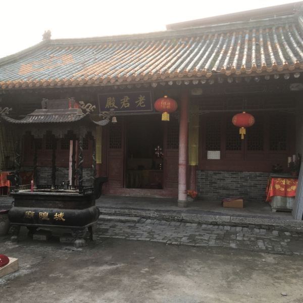 营业,什么时候营业):全年 08:00-18:00开放人均消费:分类:寺庙道观