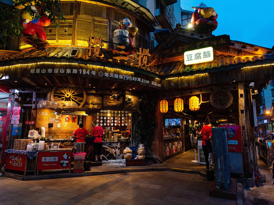 【韩国一条街】地址,电话,路线,周边设施_360地图