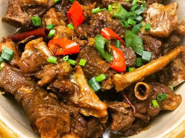 炭火干煸老鹅图片