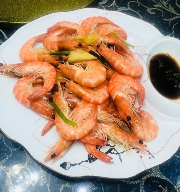 白灼基尾虾图片