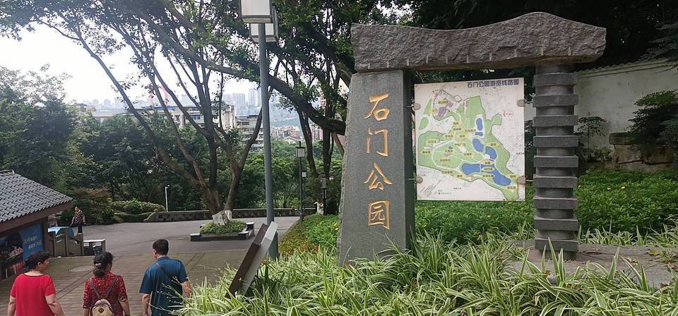 电话:地址(位置,怎么去,怎么走,在哪,在哪里,在哪儿):重庆市江北区