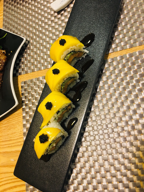 鹅肝芒果卷图片