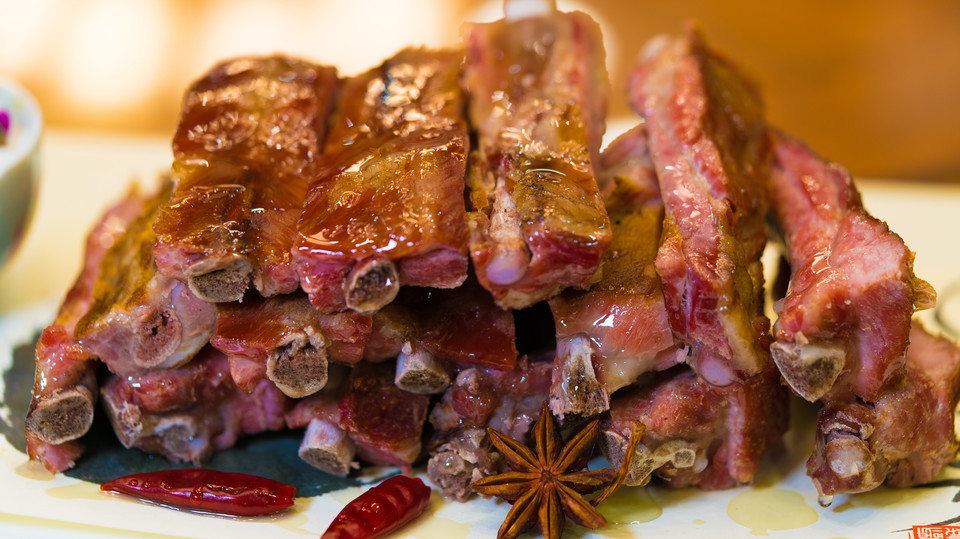 手撕腊排骨图片