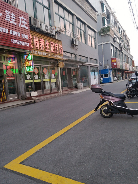 (位置,怎么去,怎么走,在哪,在哪里,在哪儿):泰州市高港区金港南路电话